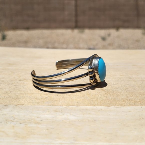 Navajo Silver Plated Oval Sleeping Beauty Turquoise Studded Handmade Bracelet - Picture 8 of 9